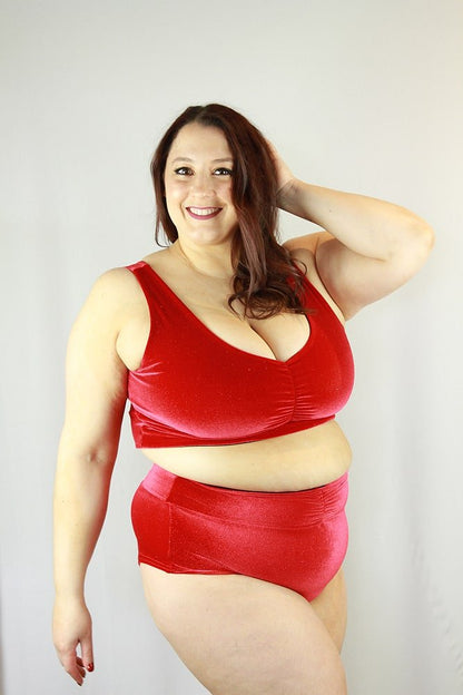 Velveteratti Red Sweet Scoop Sports Bra - Plus Size - sweet scoop sports bras - plus size - Velvet Door